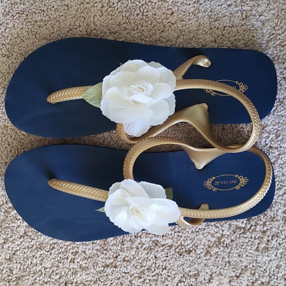 Flower accent sandals - Brand New